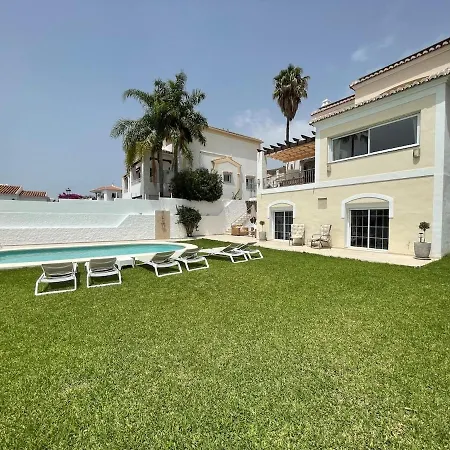 Villa Charming In Nerja